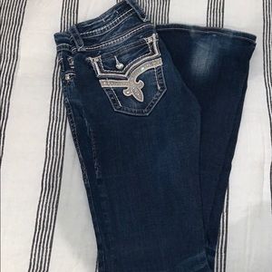 Women’s Rock Revival jeans